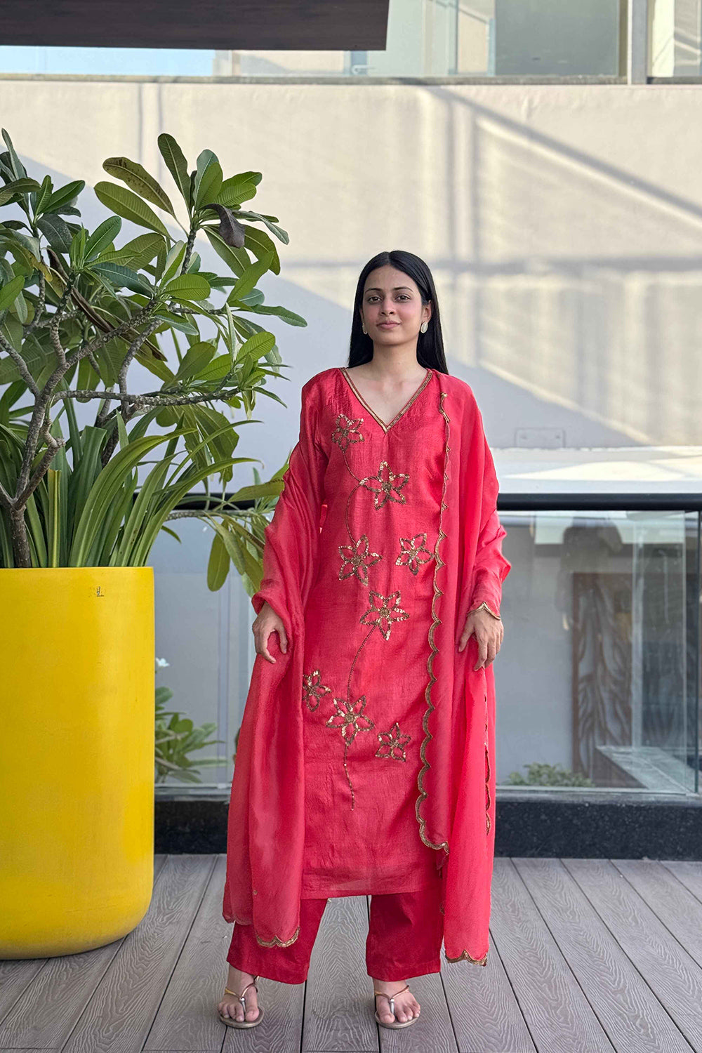 GULNAAR KURTA SET
